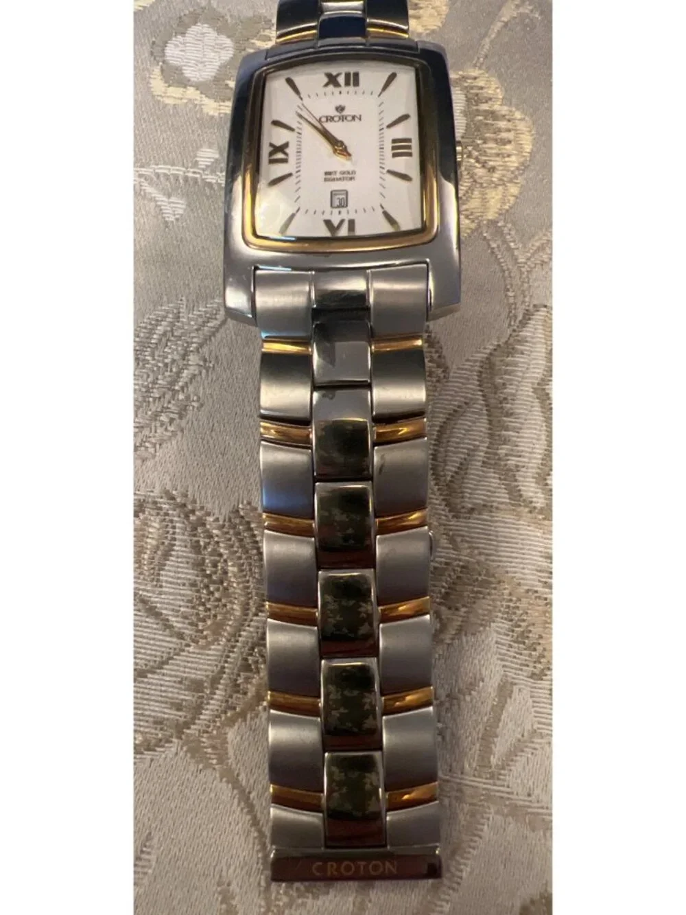 Croton Equator Mens Watch 18K Gold Stainless Swiss Quartz  With Sapphire & Date